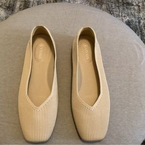 VIVAIA Women's Beige Knit Slip-On Flats - Lightweight Everyday Loafers